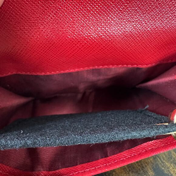 Rare Salvatore Ferragamo "Love" Compact Wallet Red Leather - Picture 5 of 16